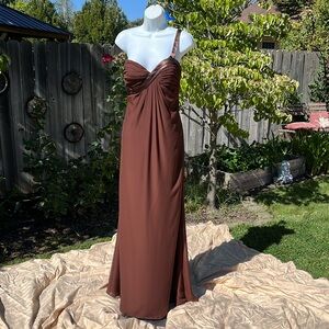 NWOT Bella by VENUS Maxi Gown- brown  chiffon one shoulder Sz 12- Gorgeous